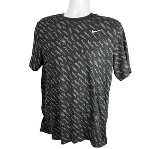 Nike Dri- Fit  Mens T-Shirt Gray Lightening Bolts Size Medium
